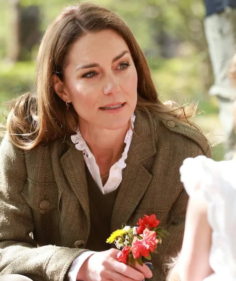 Η Kate Middleton, Πριγκίπισσα της Ουαλίας, σε επίσημη εμφάνιση μετά την περιπέτεια με την υγεία της.
