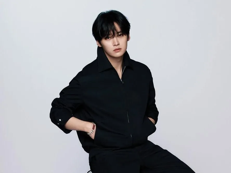 Ο Lee Know των Stray Kids ως ο νέος παγκόσμιος πρεσβευτής του οίκου Gucci.