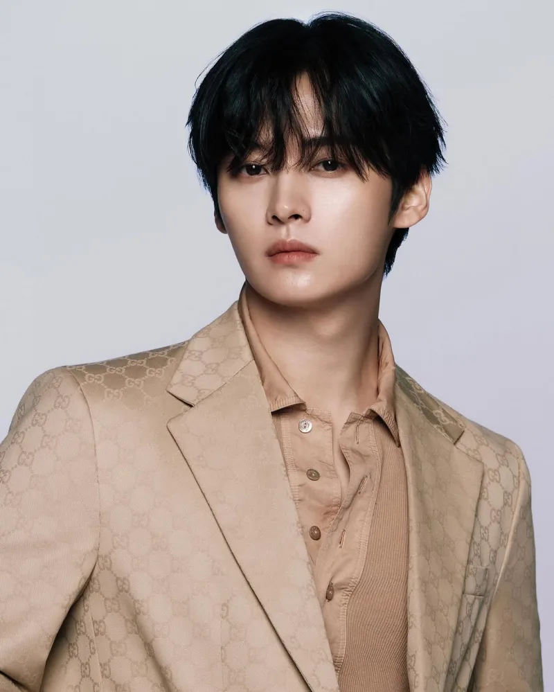 Ο Lee Know των Stray Kids ως ο νέος παγκόσμιος πρεσβευτής του οίκου Gucci.