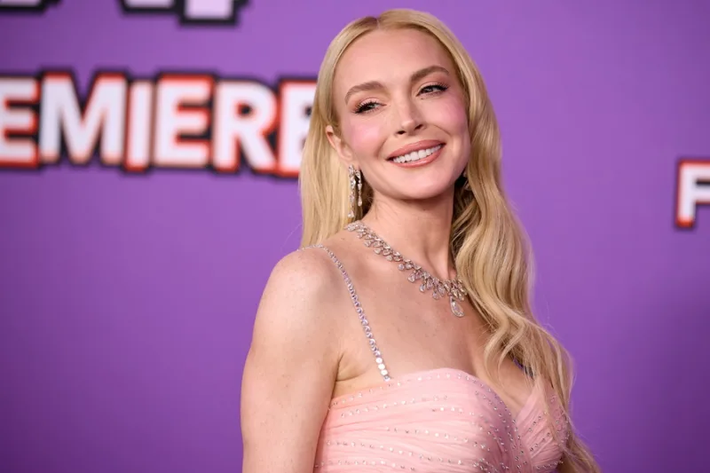 Η Ann-Margret και η Lindsay Lohan σε σύνθεση για τη νέα βιογραφική ταινία.