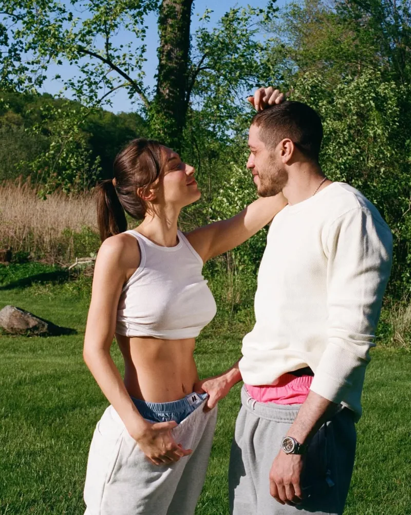 Η Elsie Hewitt, σύντροφος του Pete Davidson, σε φωτογραφία από τον προσωπικό της λογαριασμό στο Instagram.