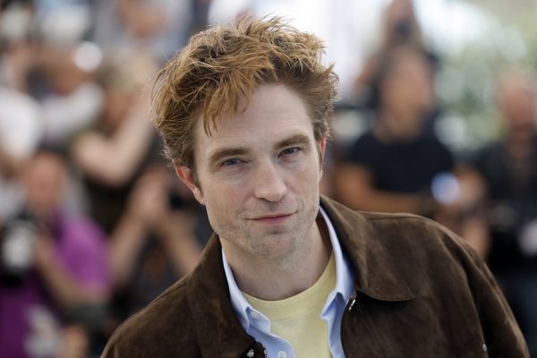 «Primetime»: Ο Robert Pattinson «βουτάει» στο σκοτάδι της τηλεόρασης