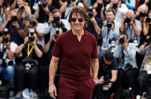 Η κόρη του Tom Cruise και της Katie Holmes άλλαξε επίσημα το επίθετό της