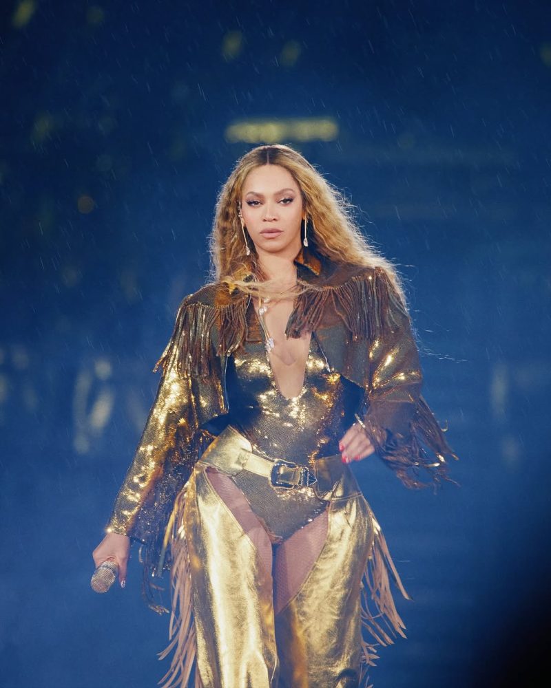 Πορτρέτο της Beyoncé από τον επίσημο λογαριασμό της στο Instagram για το άρθρο σχετικά με την κλοπή της μουσικής της.