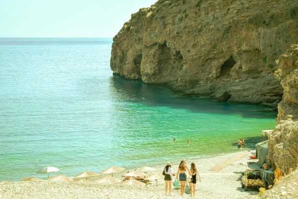 Tα 7 μη τουριστικά νησιά της Ελλάδας για διακοπές όνειρο