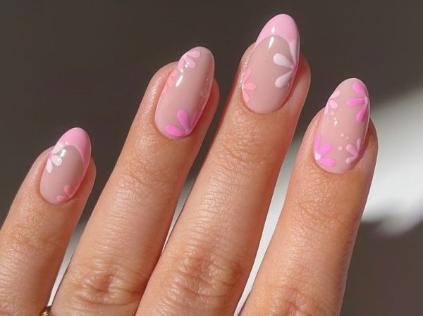 9 τρόποι για να ενσωματώσεις το millennial pink στο μανικιούρ σου