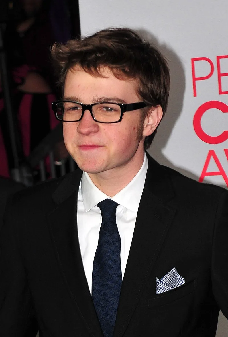 Ο ηθοποιός Angus T. Jones το 2012, γνωστός ως παιδί αστέρας του Χόλιγουντ.