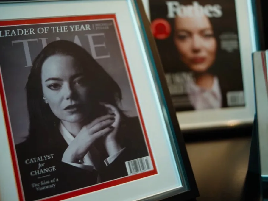 Η Emma Stone στην ταινία Bugonia του Γιώργου Λάνθιμου για το Φεστιβάλ Βενετίας.