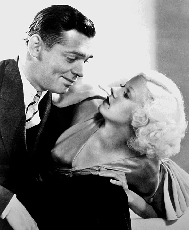 Η Jean Harlow και ο Clark Gable στην ταινία Hold Your Man του 1933, εκπροσωπώντας τις ξανθές καλλονές του Χόλιγουντ.