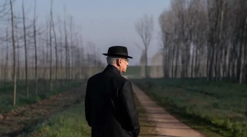 Ο Paolo Sorrentino και ο Toni Servillo στην ταινία La Grazia στο Φεστιβάλ Βενετίας.