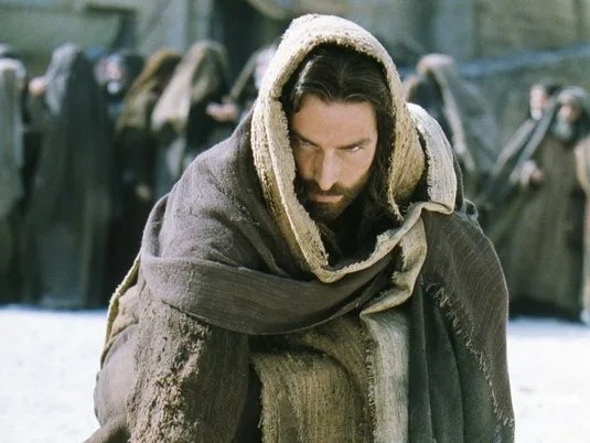 Ο Mel Gibson και ο Jim Caviezel στην ταινία The Passion of the Christ.