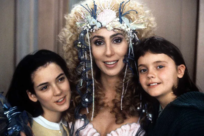 Η Christina Ricci, η Winona Ryder και η Cher στην ταινία Οι Γοργόνες του 1990.
