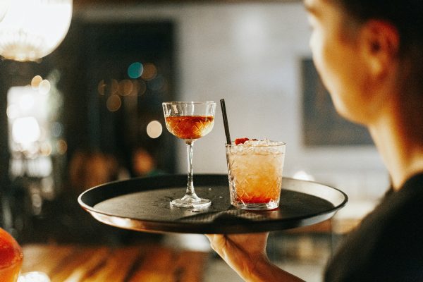 Δουλεύεις 15αύγουστο; Δες πόσα λεφτά πρέπει να πάρεις και με τον νόμο