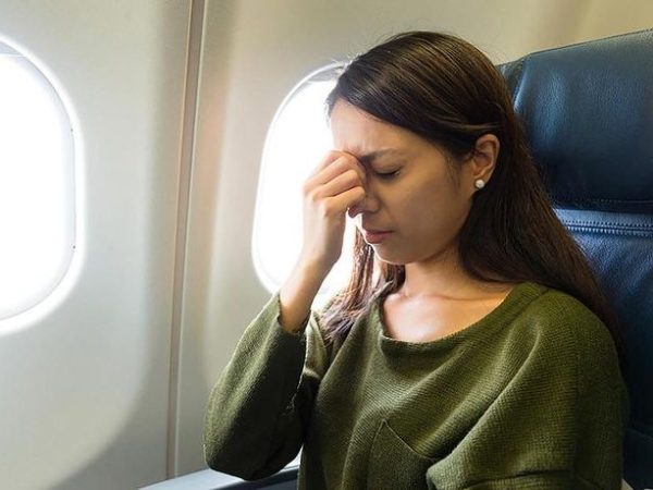 Το κόλπο για να μην ζαλιστείς ποτέ ξανά σε αεροπλάνο