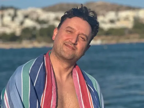 «Η τύχη μου…»: Το απρόσμενο έπαθλο που κέρδισε ο Αργύρης Αγγέλου σε πανηγύρι