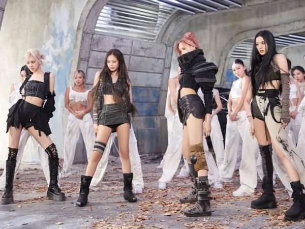 Οι BLACKPINK σαρώνουν τα charts με το Deadline