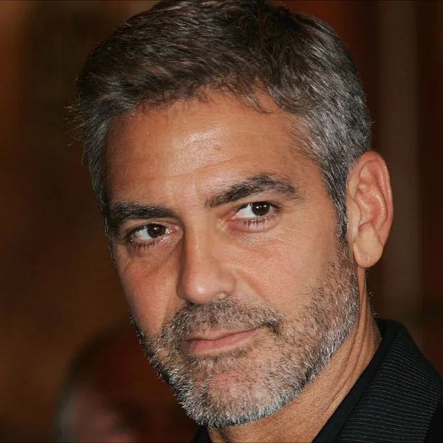 Από τα φώτα της showbiz στα γραφεία των CEO: Οι celebrities που έκαναν τη φήμη τους brand