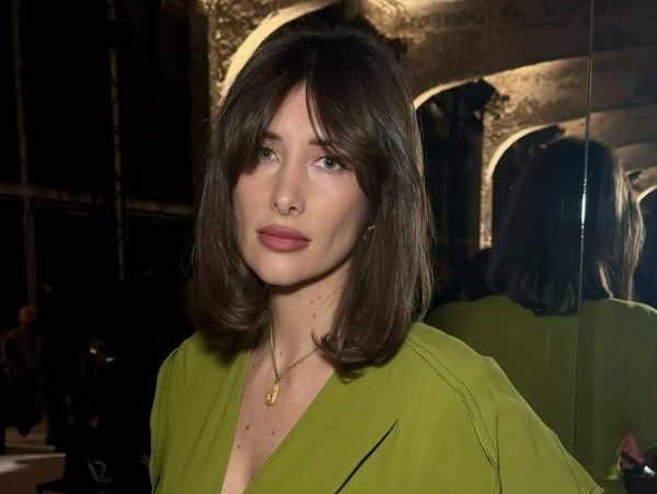Jane Birkin haircut: Αυτό είναι το κούρεμα που θα βλέπεις παντού αυτό το φθινόπωρο