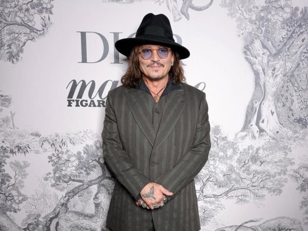 Dior Sauvage: Ο Johnny Depp επιστρέφει στη νέα καμπάνια του θρυλικού αρώματος