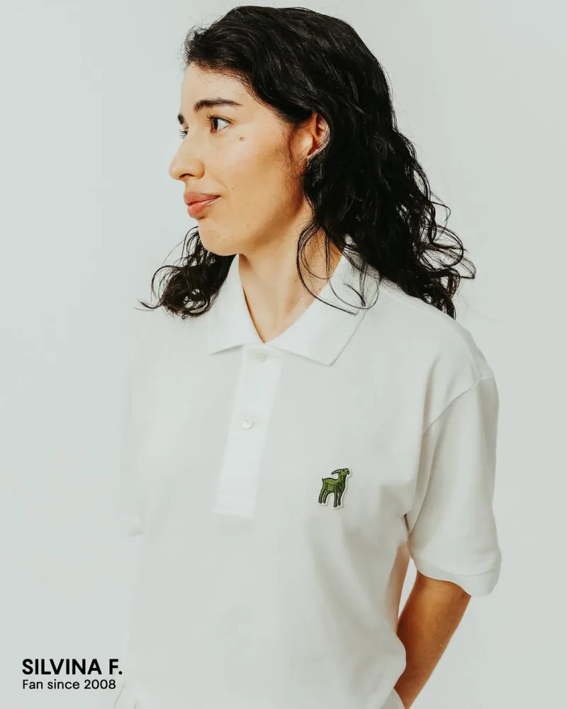 Το νέο λογότυπο της Lacoste για τη limited edition συλλογή με τον Novak Djokovic.