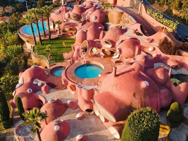 Palais Bulles: Το «σπίτι-φούσκα» του Pierre Cardin στη γαλλική Ριβιέρα