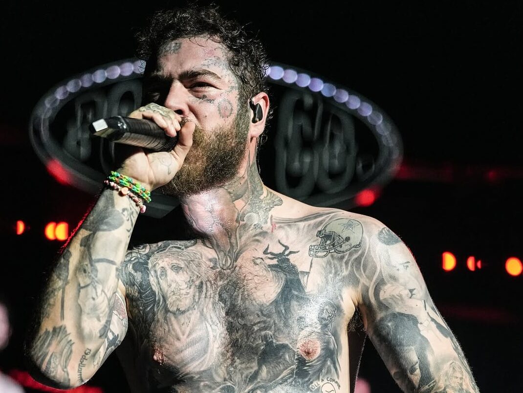 Plot twist! Ο Post Malone βγάζει το cowboy καπέλο και πιάνει ξανά το μικρόφωνο του rap