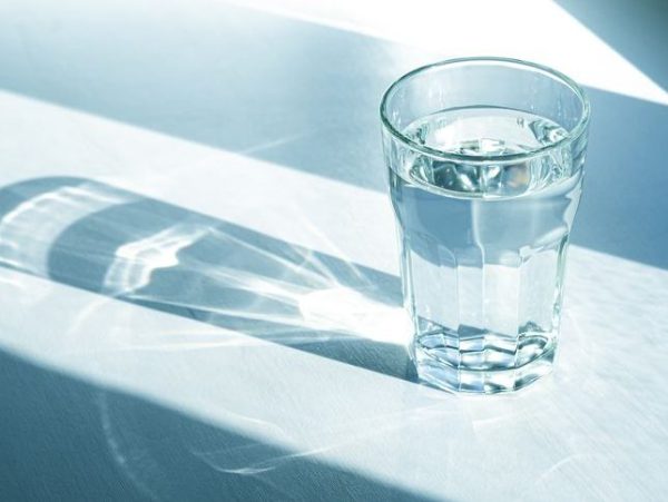 Το trick με το ποτήρι που δείχνει αν κάποιος μπήκε στο δωμάτιό σου όσο έλειπες από το ξενοδοχείο