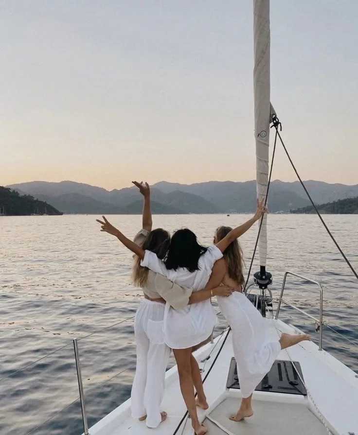 Τριάδα φιλία