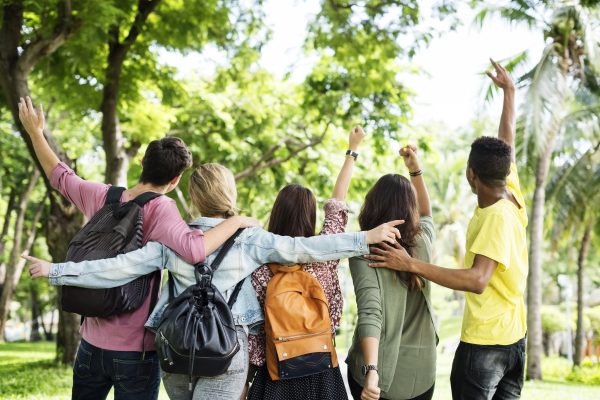 Τι αποκαλύπτει η σχολική σου τσάντα για την προσωπικότητά σου