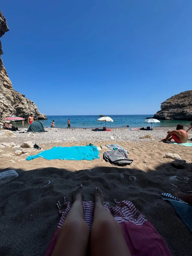 Η Σίσσυ Χρηστίδου σε καλοκαιρινές διακοπές στα Κύθηρα.
