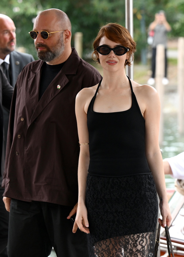 Ο Γιώργος Λάνθιμος και η Emma Stone στην πρεμιέρα της ταινίας Bugonia στο Φεστιβάλ Βενετίας 2025.