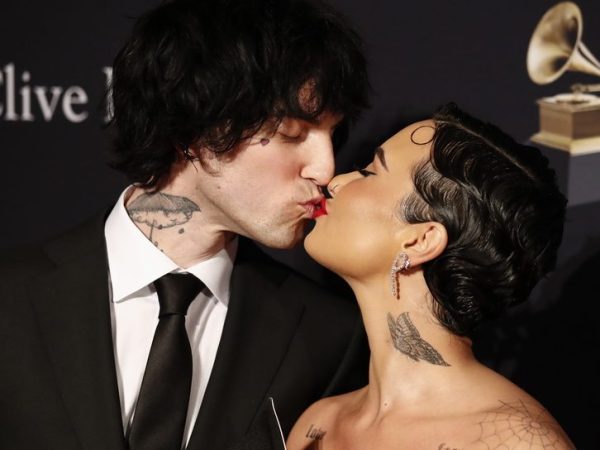 Demi Lovato: Η πρόταση γάμου που έγινε… τραγούδι