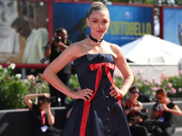 Η Amanda Seyfried δηλώνει ότι το βραβείο Όσκαρ δεν είναι σημαντικό