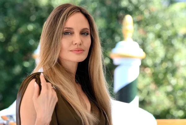 Angelina Jolie