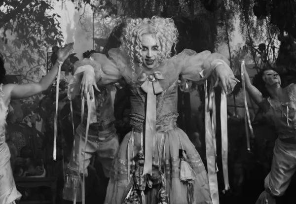 The Island of the Dolls: Η ανατριχιαστική ιστορία του νησιού όπου γυρίστηκε το Dead Dance της Lady Gaga