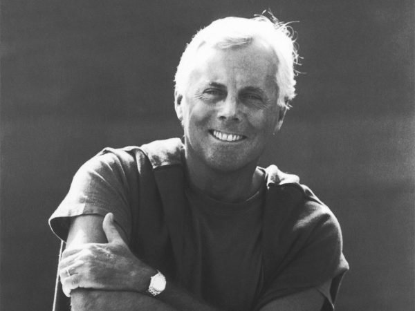 Giorgio Armani: Ο δεξιοτέχνης που έκανε την ιταλική μόδα σύμβολο της κομψότητας