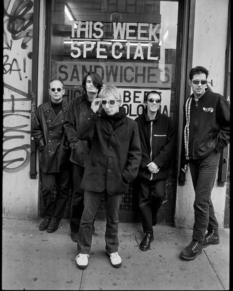 Το συγκρότημα Radiohead σε φωτογραφία από τον επίσημο λογαριασμό τους στο Instagram για την περιοδεία τους.