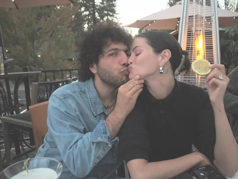 Η Selena Gomez σε φωτογραφία από το Instagram της, με αφορμή τις λεπτομέρειες για τον γάμο της.