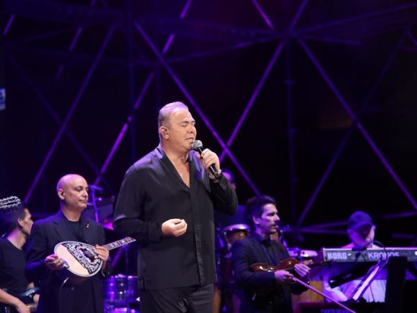 Αντώνης Ρέμος: «Mαγική» και sold out συναυλία στο Ηρώδειo