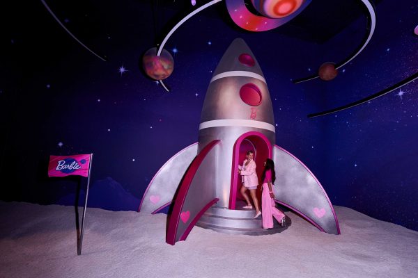 «Barbie: The Dream Experience» στο Άμστερνταμ: Ένα νοσταλγικό ταξίδι στον κόσμο της Barbie