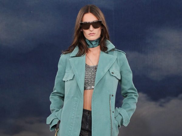 Denim, μακραμέ και punk ρομαντισμός στη συλλογή Burberry SS26