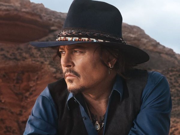 Ο Johnny Depp αποκαλύπτει την άγρια πλευρά του στη νέα καμπάνια του Dior Sauvage