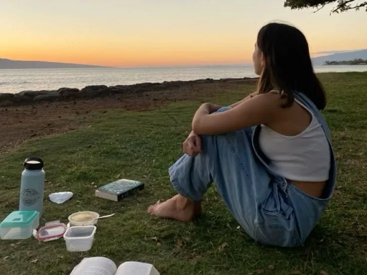 «I'm in my healing era»: Η Gen Z κάνει μόδα την αυτογνωσία