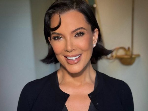 Η Kris Jenner δείχνει πιο νέα από ποτέ στη νέα καμπάνια της M.A.C