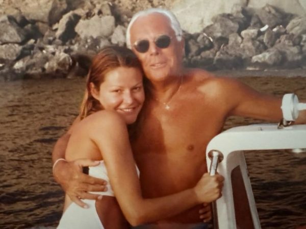Giorgio Armani: Η Τζένη Μπαλατσινού αποχαιρετά τον Ιταλό σχεδιαστή με μια μακροσκελή ανάρτηση