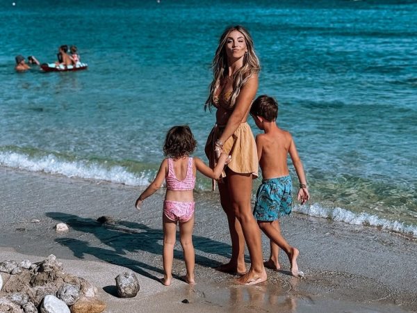 Back to school: Έλληνες celebrities εύχονται «καλή σχολική χρονιά» στα παιδιά τους