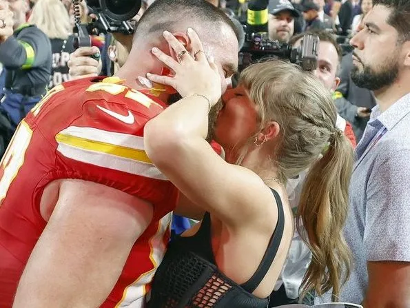taylor_swift_travis_kelce