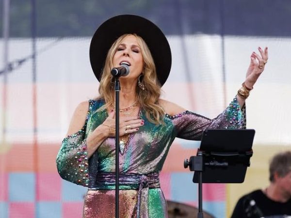 Rita Wilson-Χρήστος Μάστορας: Γιορτάζουν επέτειο του «Oli Mazi»