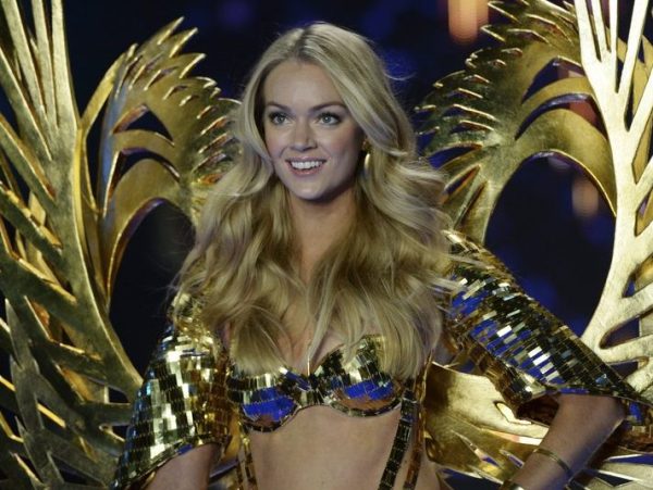 Aνεβάζει τον πήχη το line-up του Victoria’s Secret Fashion Show