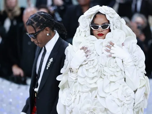 Ο A$AP Rocky και η Rihanna σε κοινή τους εμφάνιση.